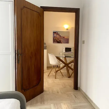 Fronte Mare Private & Free Park Apartment